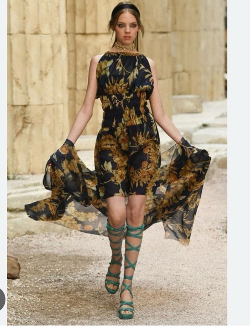 CHANEL Runway Dress with Shawl 100% silk